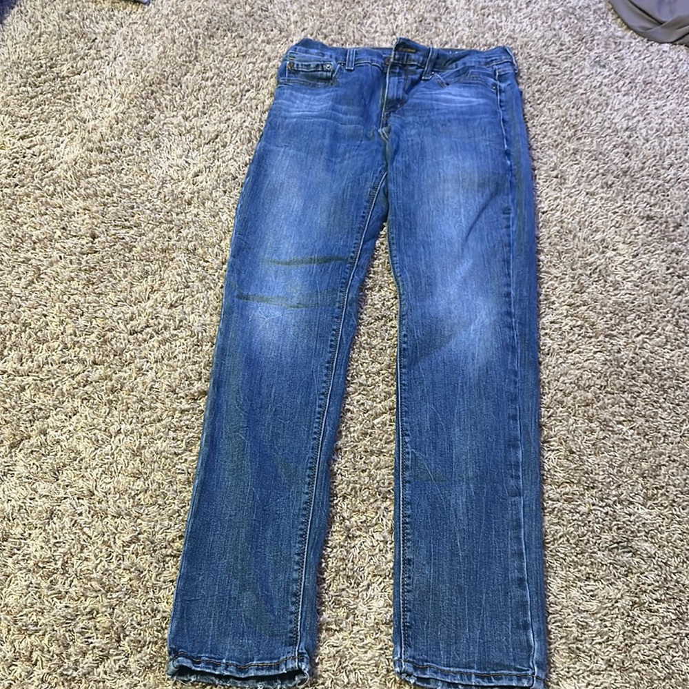 Levi’s jeans size medium, good condition.